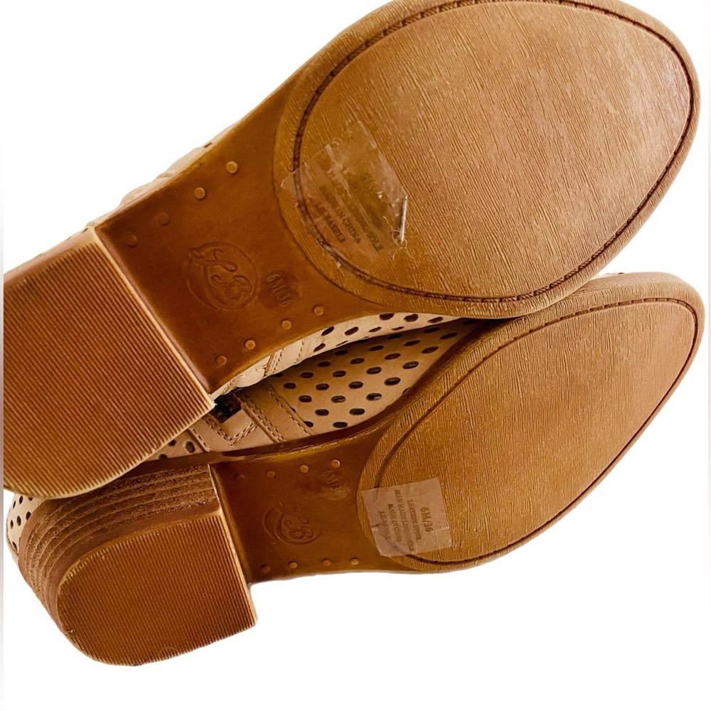 HP🎉NWOB Lucky Brand Basel bootie 6M - Picture 8 of 16